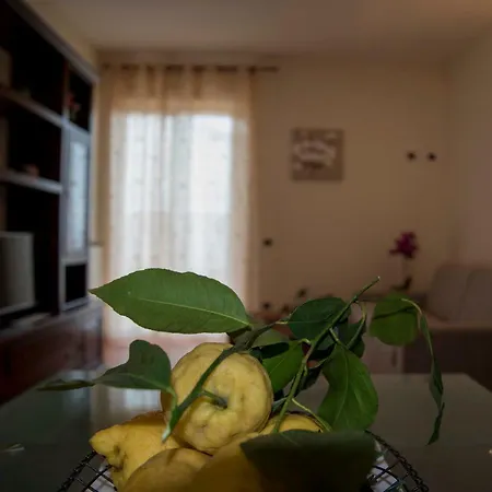 Lemon's House Sorrento Apartamento *